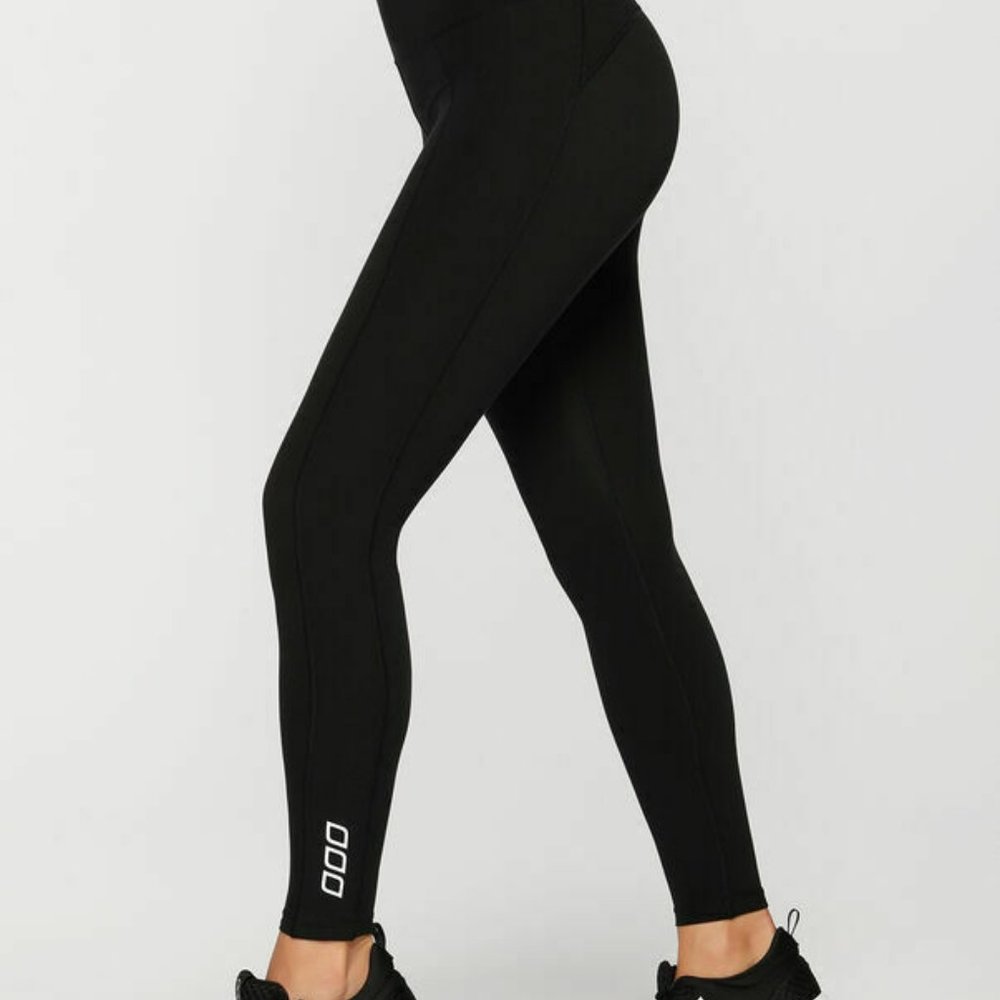 Ultimate Support F/L Tight